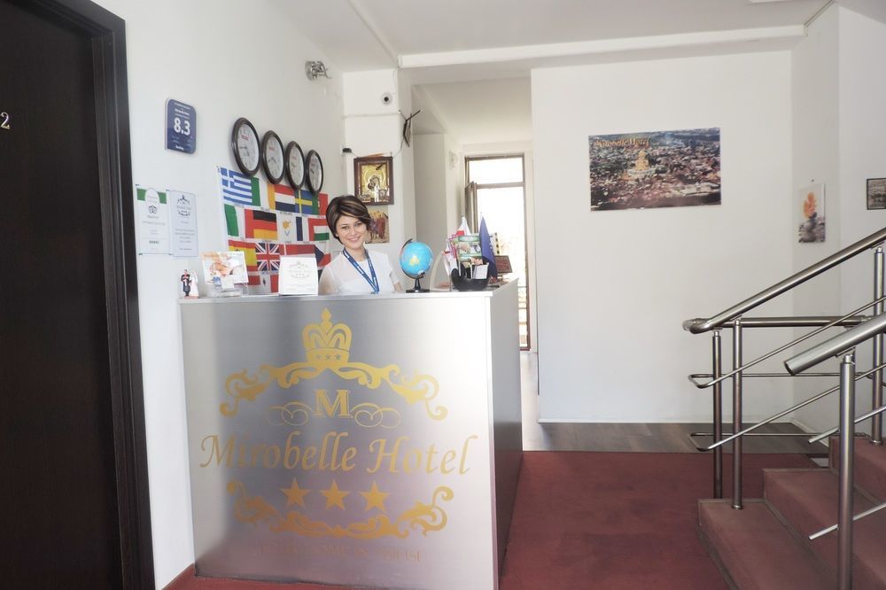 Aia Hotel ティビリシ エクステリア 写真